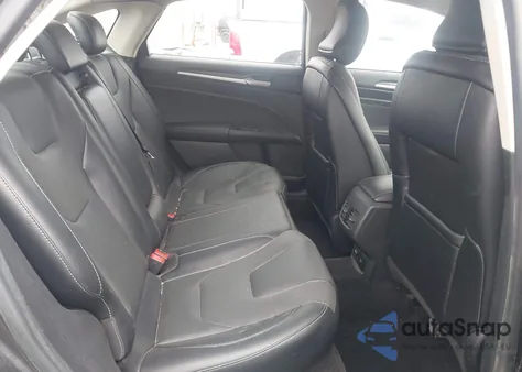 2017 Ford Fusion Energi Titanium from USA, damaged, VIN 3FA6P0SUXHR364093